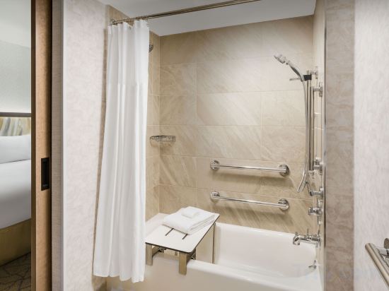 TownePlace Suites by Marriott New York Manhattan/Chelsea - Tap to explore photos