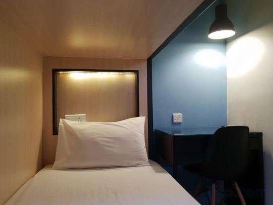1000 Miles Room Type - Standard Bunk Twin Room
