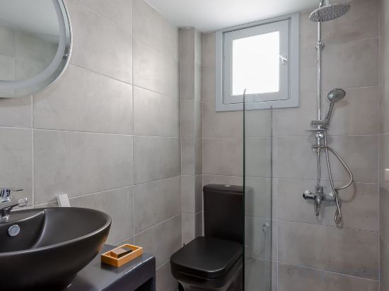 Divino Suites - Adults only - Tap to explore photos