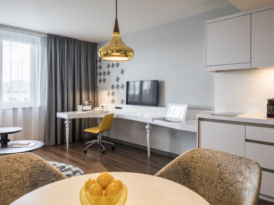 Capri by Fraser Frankfurt Room Type - Deluxe One-Bedroom Apartment