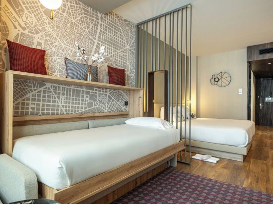 Hyatt Centric Gran Via Madrid Room Type - King Room with Balcony