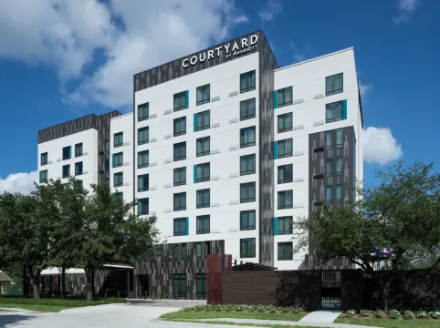 Courtyard by Marriott Houston Heights/I-10