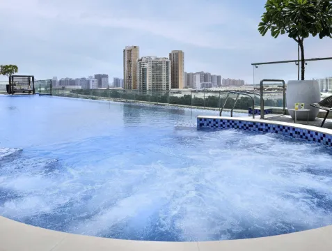 Mövenpick Hotel Jumeirah Village Triangle