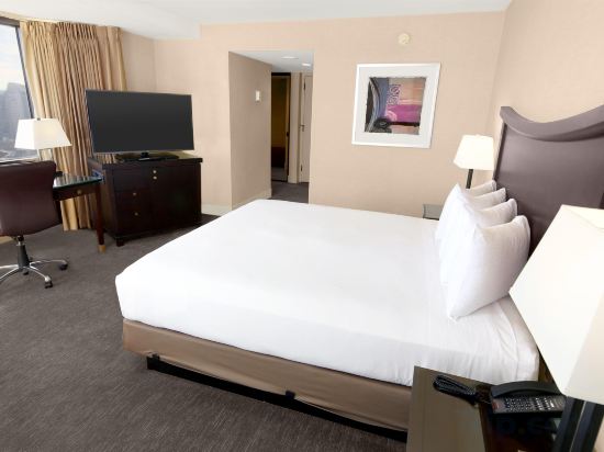 Parc 55 San Francisco - A Hilton Hotel Room Type - Deluxe Corner King Room