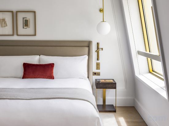 Kimpton St Honore Paris, an IHG Hotel Room Type - Premium King Room with Balcony and Opera View Kimpton St Honore Paris, an IHG Hotel Room Type - Premium King Room with Balcony and Opera View