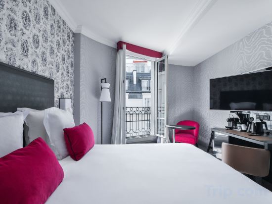 Maison Astor Paris, Curio Collection by Hilton Room Type - Premium King Room