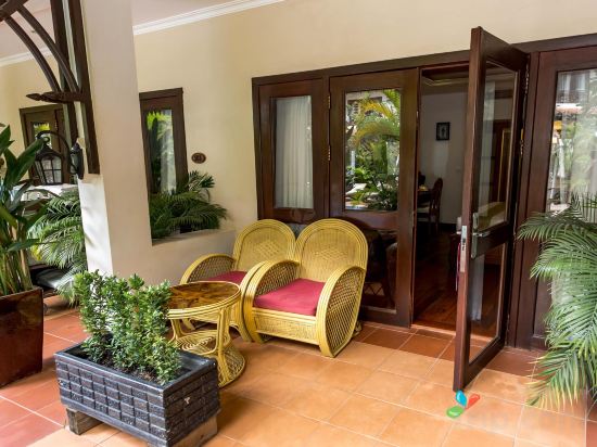 Saem Siemreap Hotel - Tap to explore photos