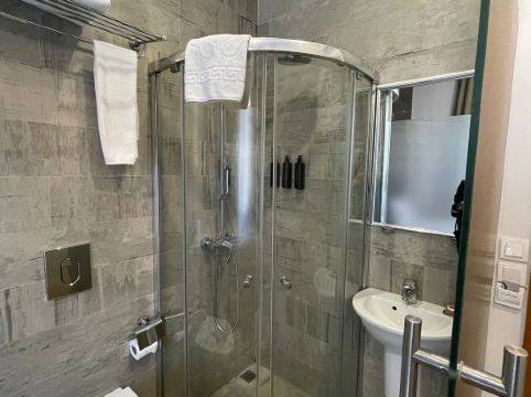 Misafir Suites 8 Istanbul - Special Class - Tap to explore photos