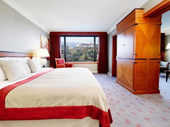 InterContinental BUDAPEST Room Type - King Bed Grand Castle Suite River View InterContinental BUDAPEST Room Type - King Bed Grand Castle Suite River View