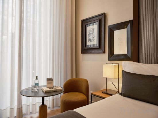 Hotel Pulitzer Barcelona - Tap to explore photos