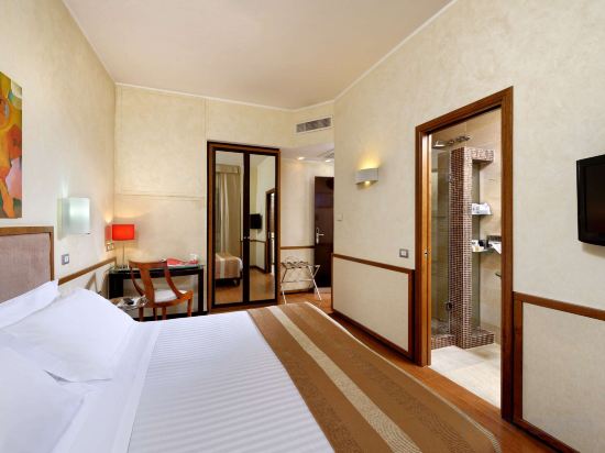 Best Western Hotel Piccadilly Room Type - Comfort Triple With Extra Bed Best Western Hotel Piccadilly Room Type - Comfort Triple With Extra Bed
