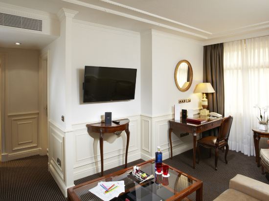 Hotel Fenix Gran Meliá - The Leading Hotels of the World - Tap to explore photos