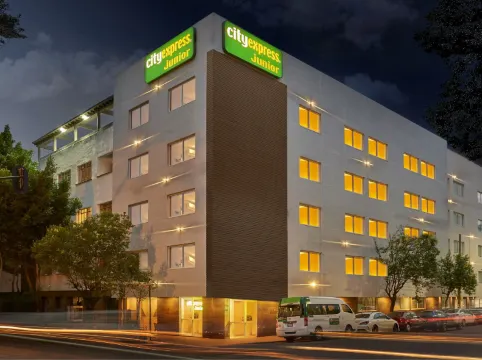 City Express Junior by Marriott Ciudad de México Sullivan