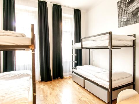 Czech Inn Room Type - Bed in 4-Bed Mixed Dormitory