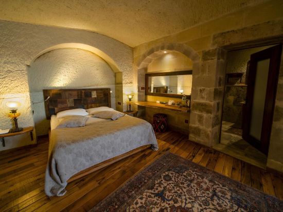 Seki Cave Hotel Room Type - Deluxe Cave Room