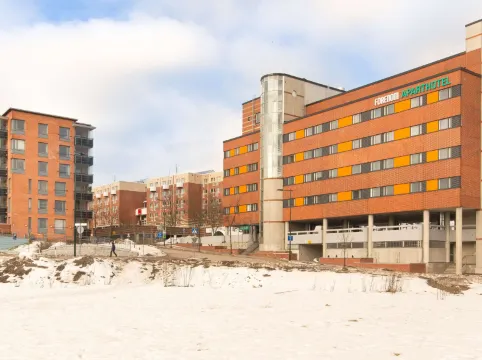 埃斯波勒帕瓦拉弗雷蒙酒店