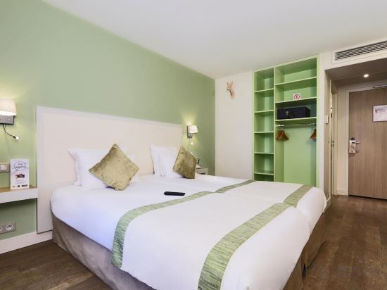 Kyriad Paris 18 - Porte de Clignancourt - Montmartre Room Type - Superior Twin Room with an Extra Bed
