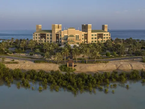 Anantara Desert Islands Resort & Spa