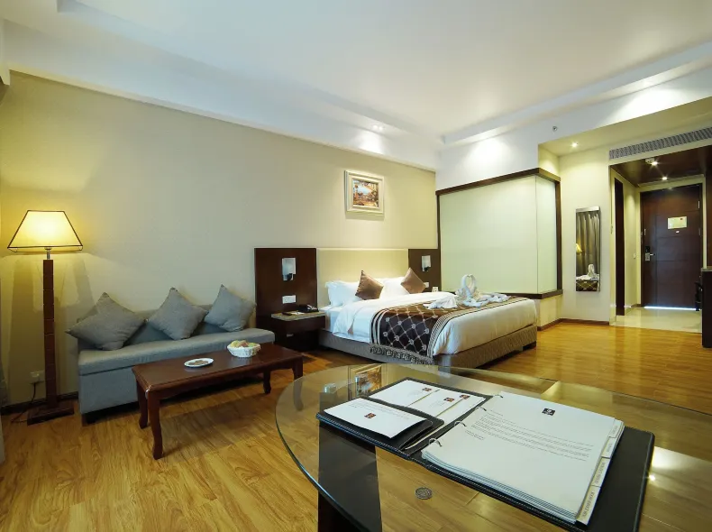 โกลเด้น ทิวลิป คูคัส ไจเปอร์