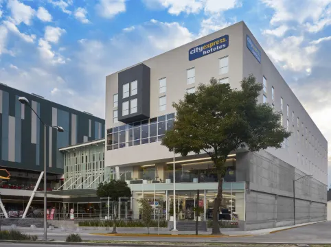 City Express by Marriott Ciudad de México la Raza