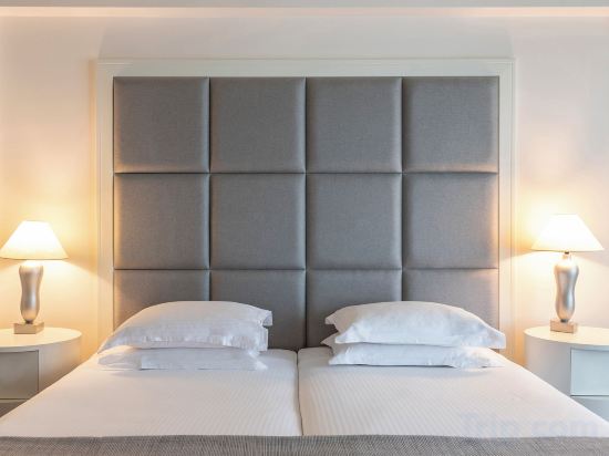 NJV Athens Plaza Hotel Room Type - Deluxe Room
