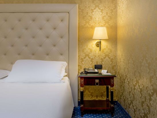 Best Western Hotel Cavalieri Della Corona Room Type - King Suite