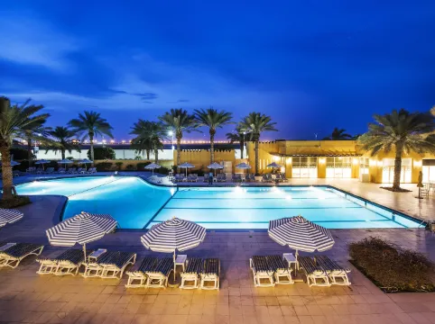 Al Hamra Village Hotel