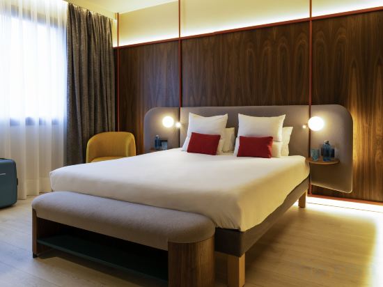 Novotel Madrid City Las Ventas Room Type - Superior Room with Lounge