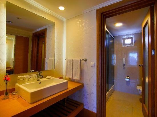 Limak Limra Hotel & Resort - Tap to explore photos