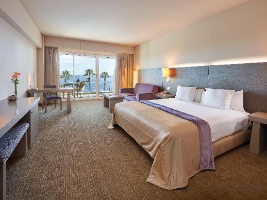 Melia Madeira Mare - Tap to explore photos