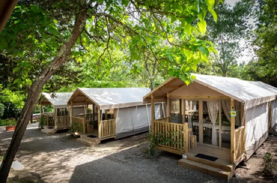 Hu Firenze Certosa Camping in Town