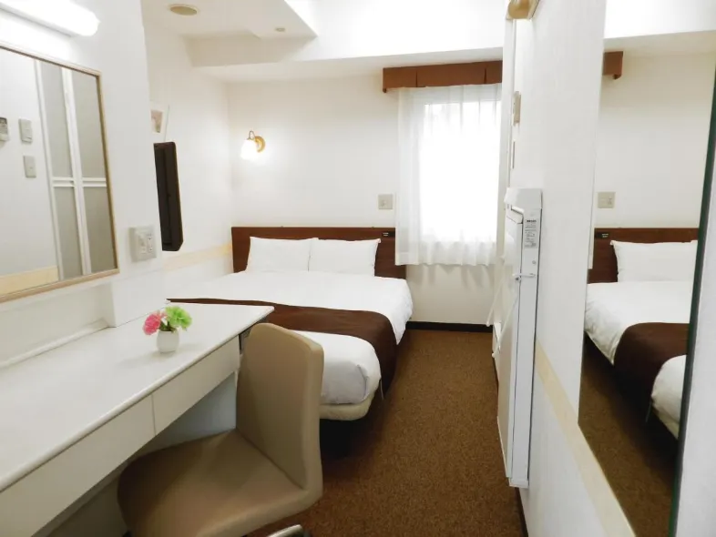 Hotel Check in Shimbashi