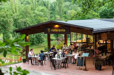 Hu Firenze Certosa Camping in Town