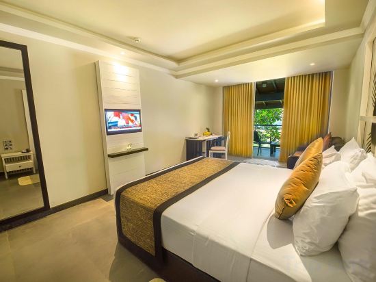 Earl's Reef Hotel Room Type - Deluxe Room with Sea View