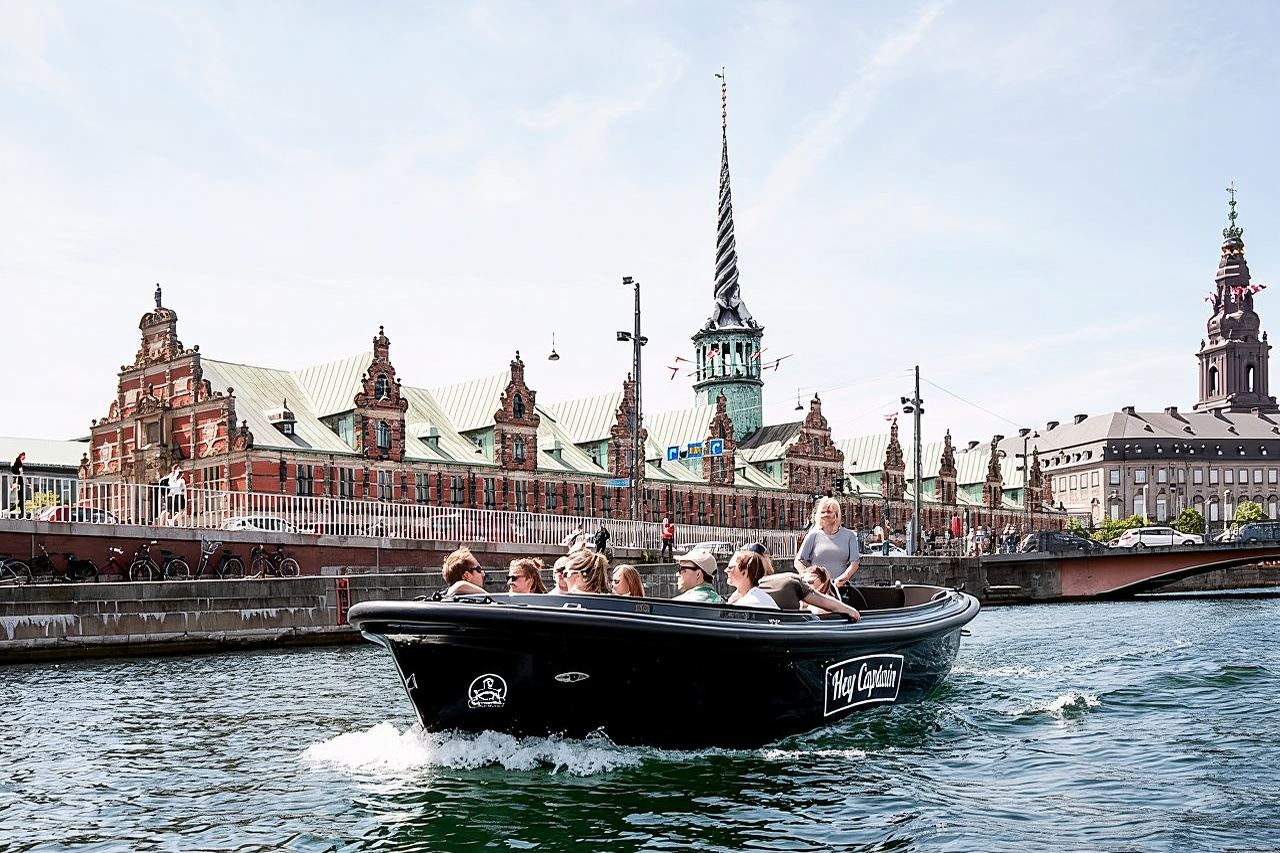 Social Sailing - Copenhagen Canal Tour - Captain's Favorite