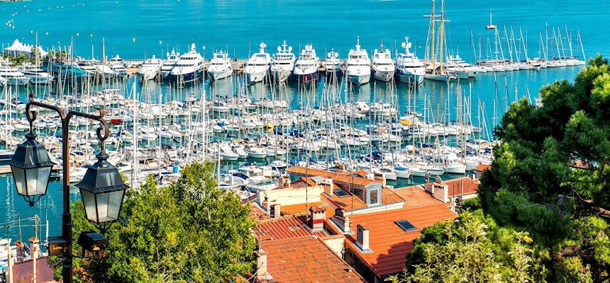 Cannes & Antibes half-day shared tour from Nice