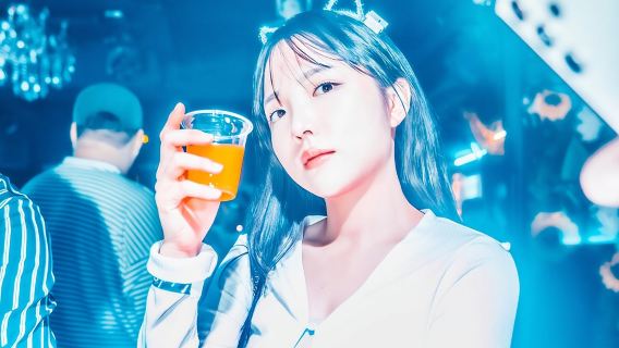 Seul: Itaewon Premium Pub Crawl con bottiglie aperte