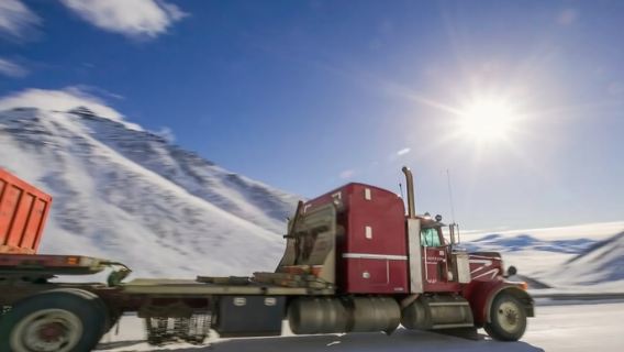 Flug über den Polarkreis Polarexpedition