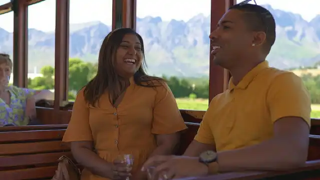 ทัวร์รถราง Hop On Hop Off ชมไวน์แบบเต็มวันในเมือง Franschhoek จากเคปทาวน์