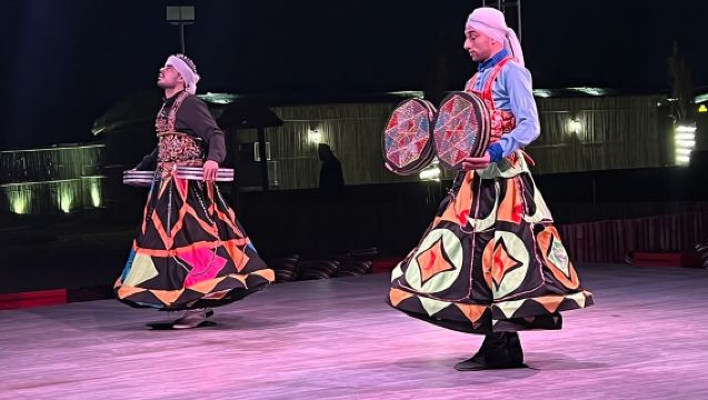 ซาฟารีขนมหวานยามค่ำคืนสุดพรีเมียม พร้อมบาร์บีคิวอาหารเย็นและการขี่อูฐ