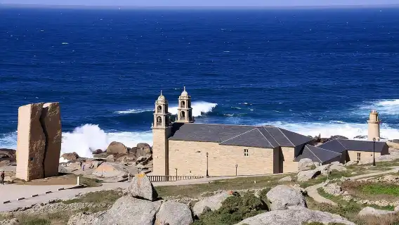 Excursion to Finisterre + Muxia + Costa da Morte (7 stops)