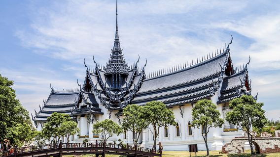 รถส่วนตัวทัวร์จากกรุงเทพฯ: เมืองโบราณ + พิพิธภัณฑ์ ช้างเอราวัณ ทัวร์ 1 วัน