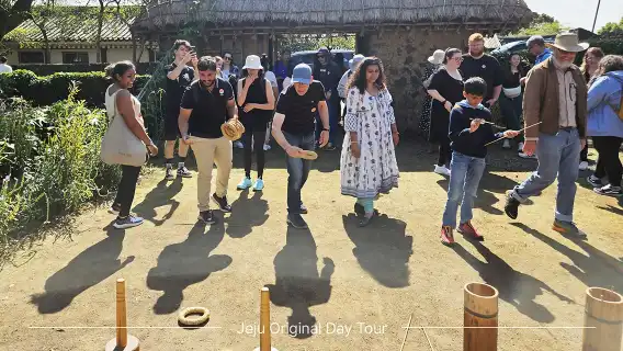 濟州市自 2008 年起首創的東部路線英文巴士導覽