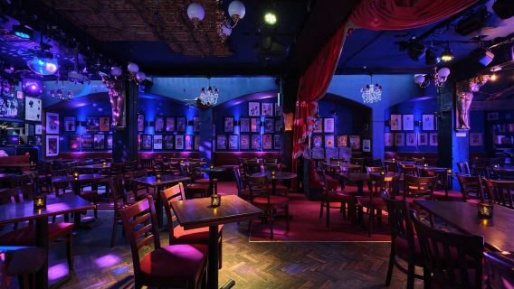 ลอนดอน: สิ่งเดียวที่ฉันต้องการในวันคริสต์มาสคือการแสดงคาบาเรต์