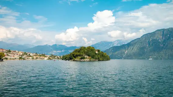 Tremezzo: Lake Como Shared Boat Tour