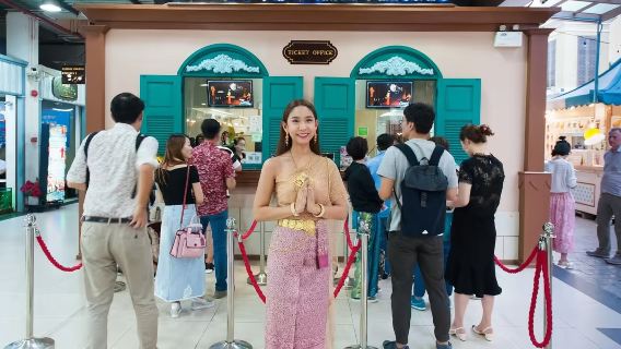 Bangkok, Thailand Calypso Cabaret Show Night Tour (Book on the day)