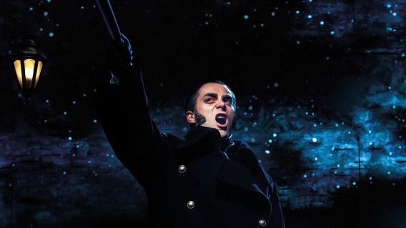 Esperienza dello spettacolo del musical "Les Misérables" al Queen's Theatre di Londra, Regno Unito