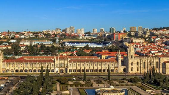 葡萄牙里斯本奧比都斯村+巴塔利亞修道院+阿爾科巴薩修道院之旅