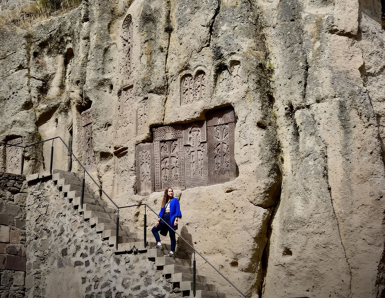 Gita guidata di un giorno per piccoli gruppi a Garni, Geghard e Lago Sevan
