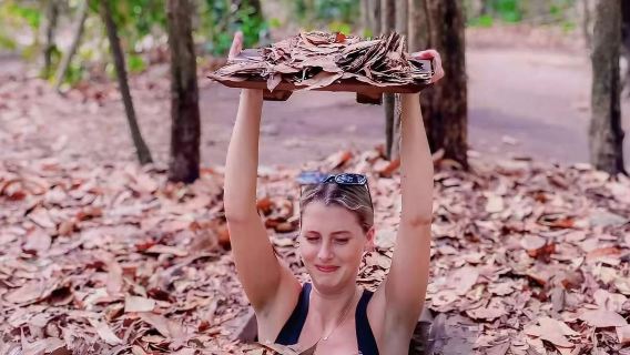 Thuê xe riêng khám phá TP. Hồ Chí Minh và các điểm xung quanh: Tham quan Khu di tích lịch sử Địa đạo Củ Chi + Trải nghiệm bắn đạn thật + Đón và trả tận nơi